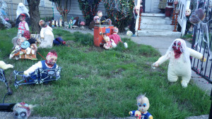 A yard decorated for Halloween